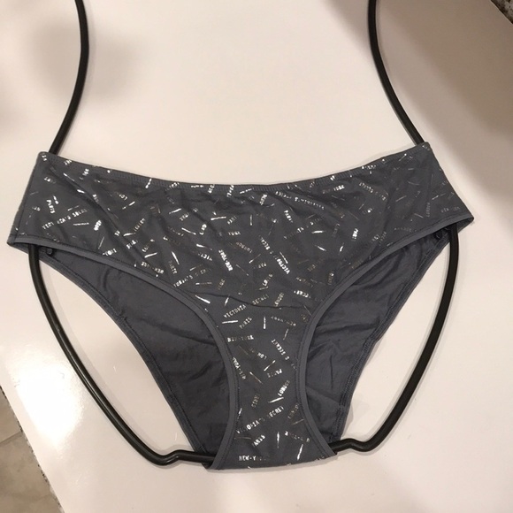 💖 Victoria’s Secret Low Rise Hiphugger Pan… - Picture 1 of 4